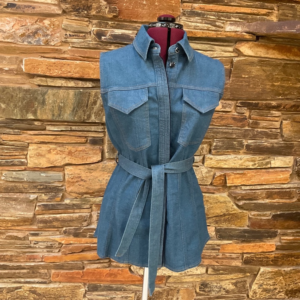 Victoria Beckham Sleeveless light denim sleeveless jacket (8) NWOT